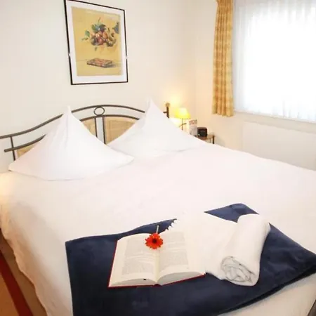 Apartment Strandstrasse-16-Wohnung-33-9877 Kuehlungsborn